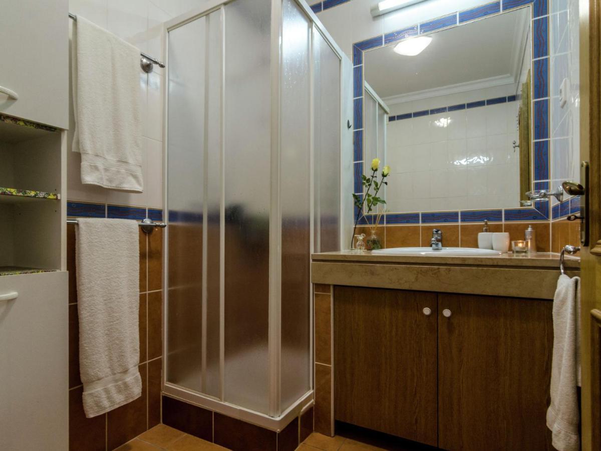 This Warm And Comfortable Apartment Lagos Quarto foto