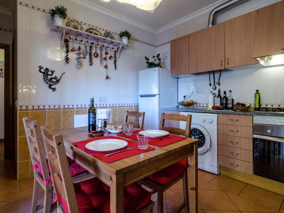 This Warm And Comfortable Apartment Lagos Quarto foto
